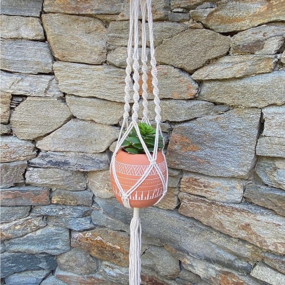 Macrame Rope Plant Pot Hanger - Picture 2 of 6